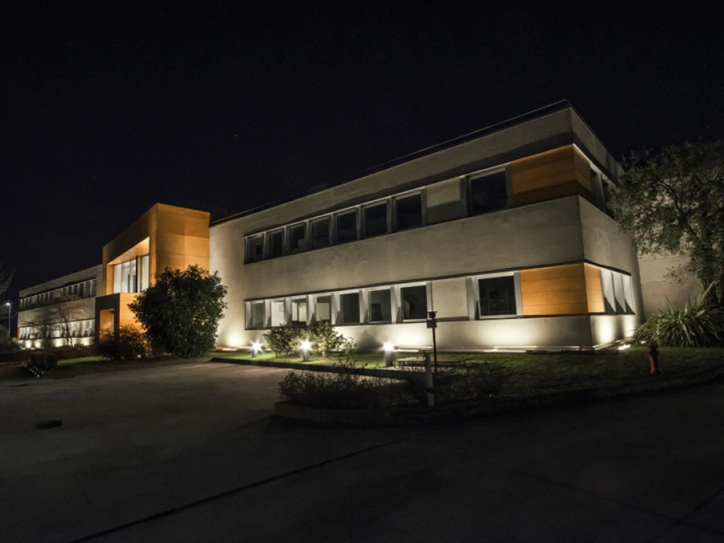 ピネッティ 新しい本社とオンラインショップ